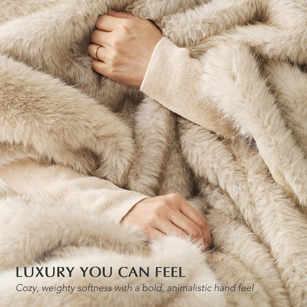Luxury Faux Fur Throw Blanket, 50"x60", Tipped Golden Fox | Fluffy Faux Mink Blanket, Soft Cozy Plush, Thick Warm