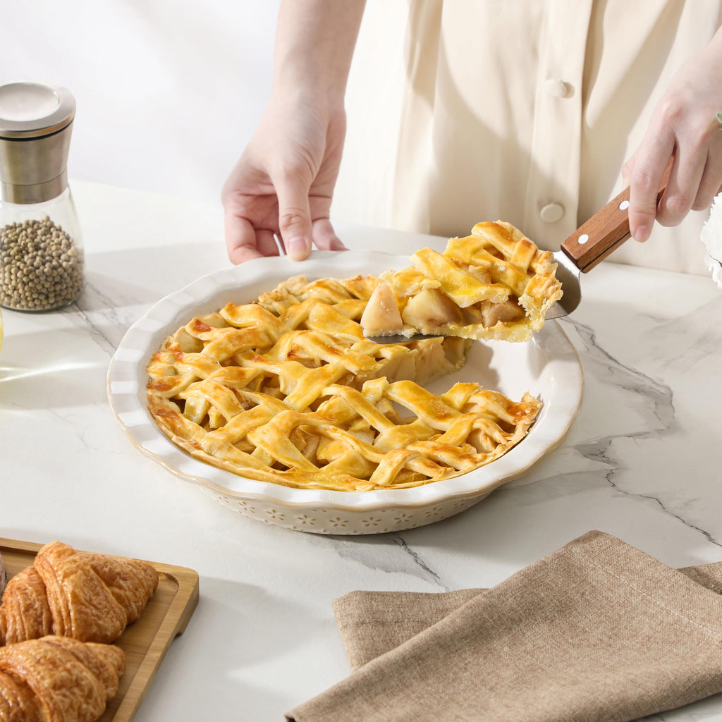 Ceramic Pie Pan, 9 Inch Pie Dish Embossed Quiche Baking Dish