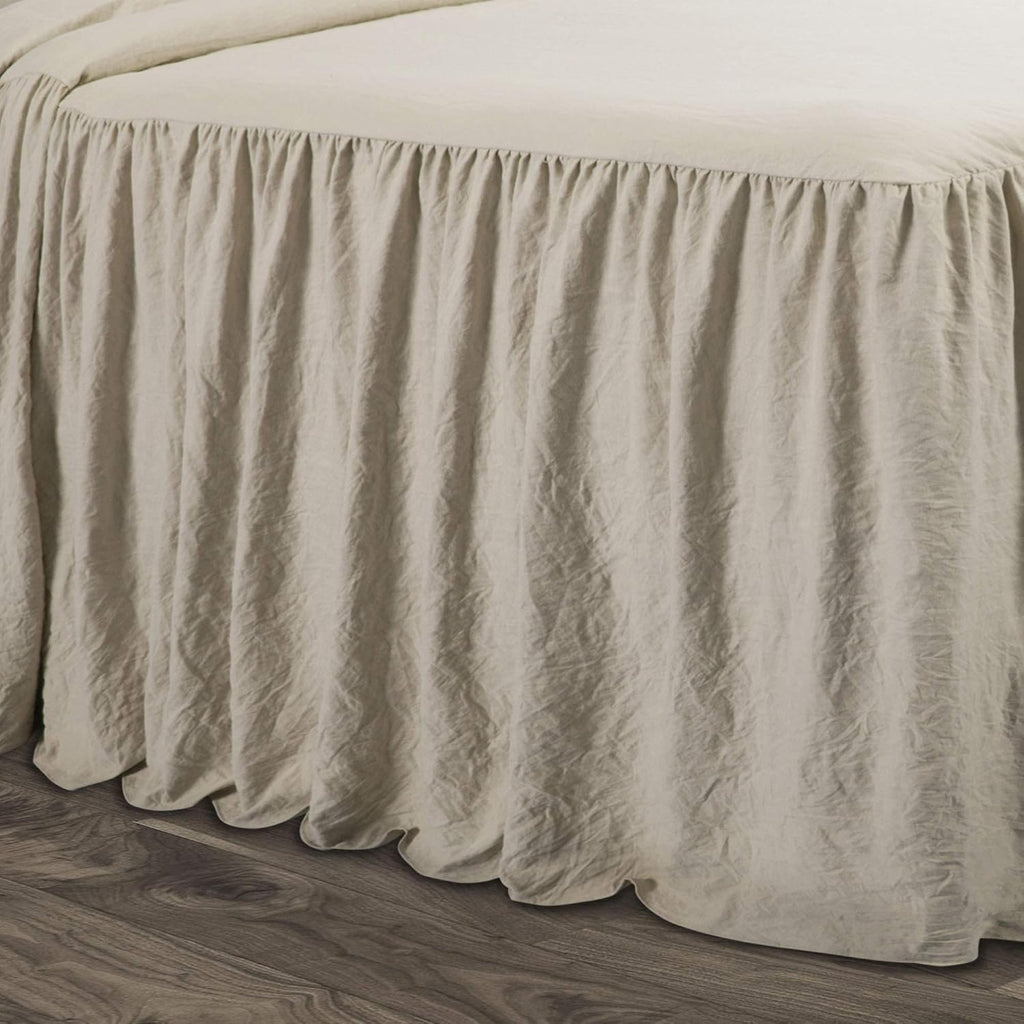 Ruffle Skirt Bedspread Set - 3-Piece Luxurious Farmhouse Bedding - Elegant Ruffle Detail - Timeless Style - Soft
