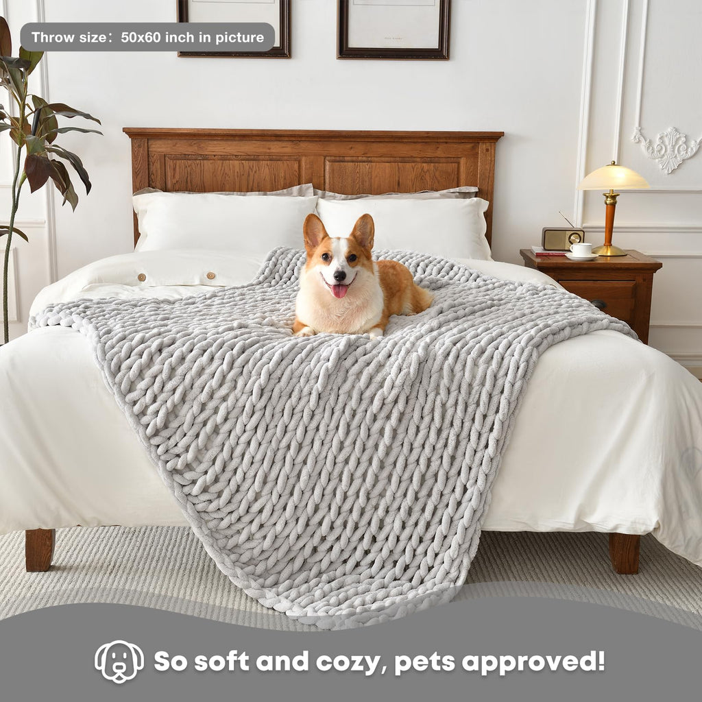Soft Chunky Knit Blanket, 40X50 Inch Handmade Thick Chenille Yarn Throw Without Shedding & Raveling, Aesthetic & Cozy