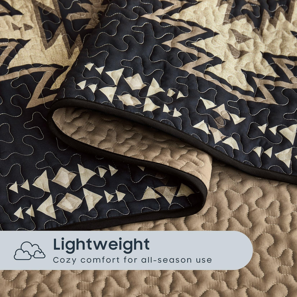 Quilt Set, Southwestern Rustic Farmhouse Style with Aztec Geometric Pattern, Reversible Lightweight Bedspread