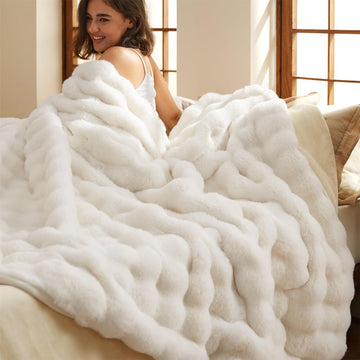 GentleSoft Bubble Faux Fur King Size Blanket for Bed, Fluffy Fuzzy King Blanket for Winter, Soft Cozy Faux Fur