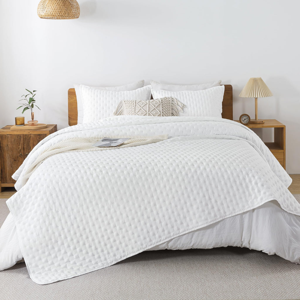 White Quilt Bedding Set, 3 Pieces Bedspread