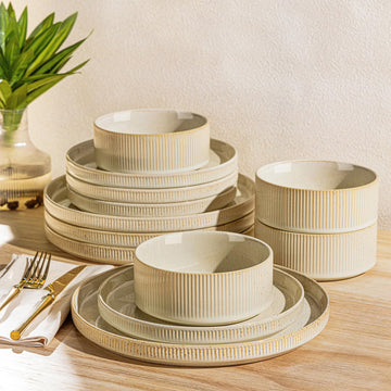 Ceramic Dinnerware Set for 4, 12-Piece Plates and Bowls Set