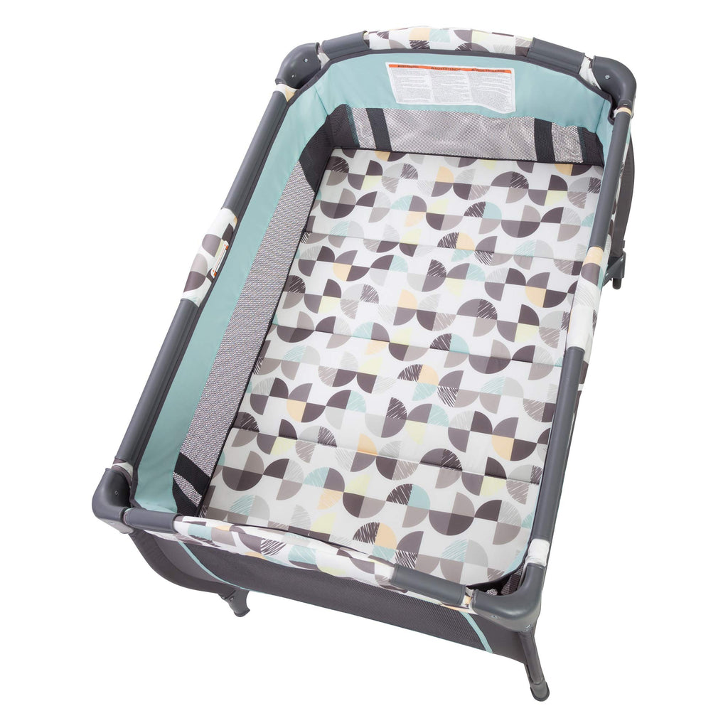 Trend-E Nursery Center Playard & Bassinet, Doodle Dots