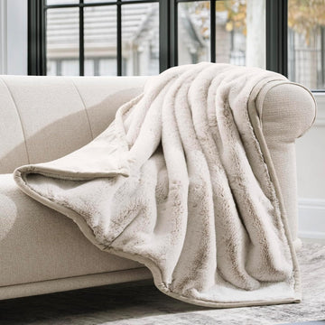 Mink Faux Fur Throw Blanket, Tipped Champagne Ivory, 50"x60" | Ultra Soft, Luxury Fluffy Mink, Reversible Design
