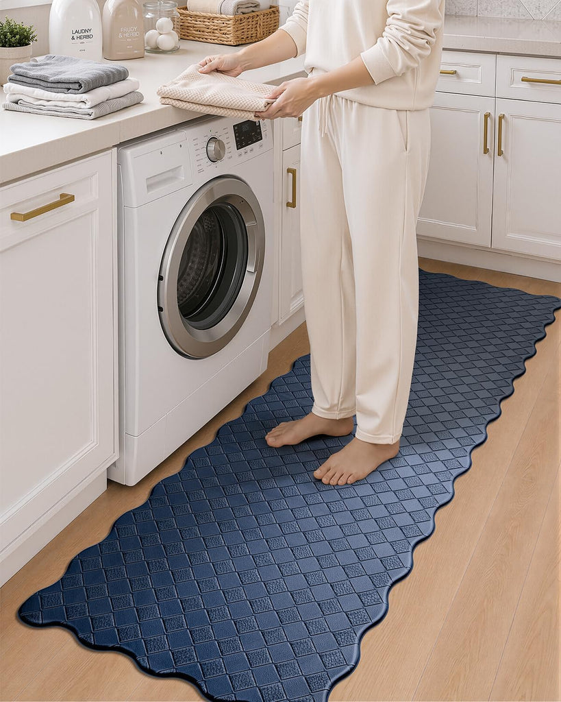Checkered Kitchen Floor Runner with Scalloped Edges, Blue