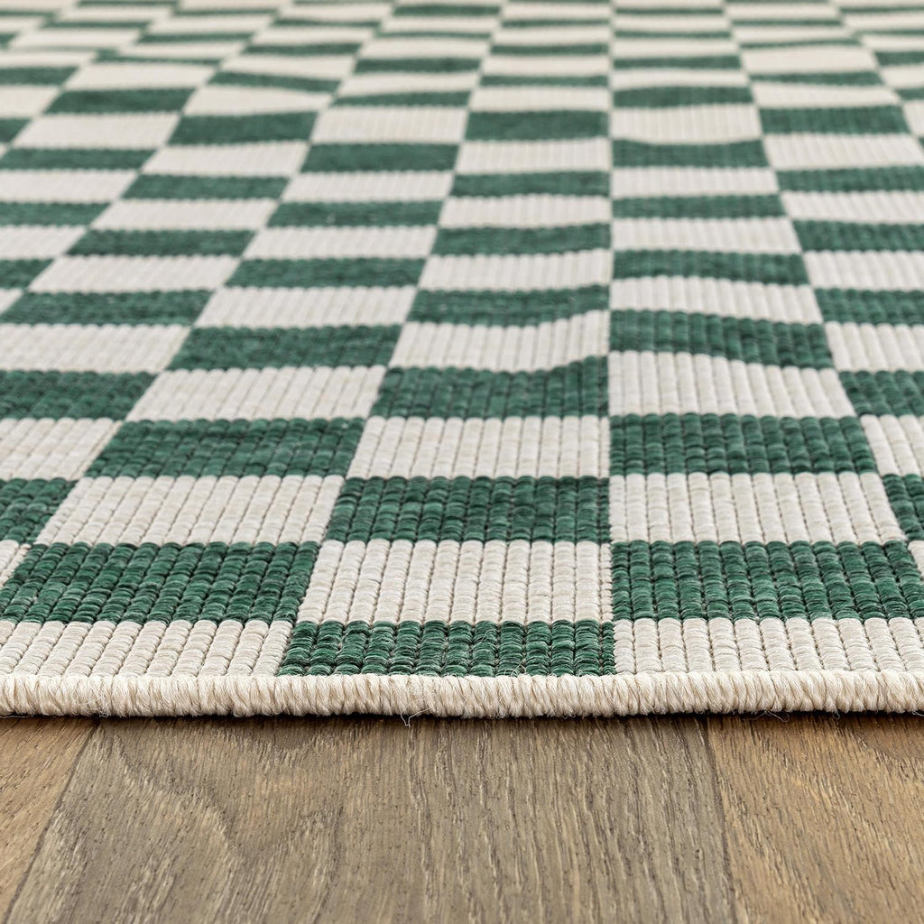 Indoor/Outdoor Checkered Weather Resistant Runner Rug Green
