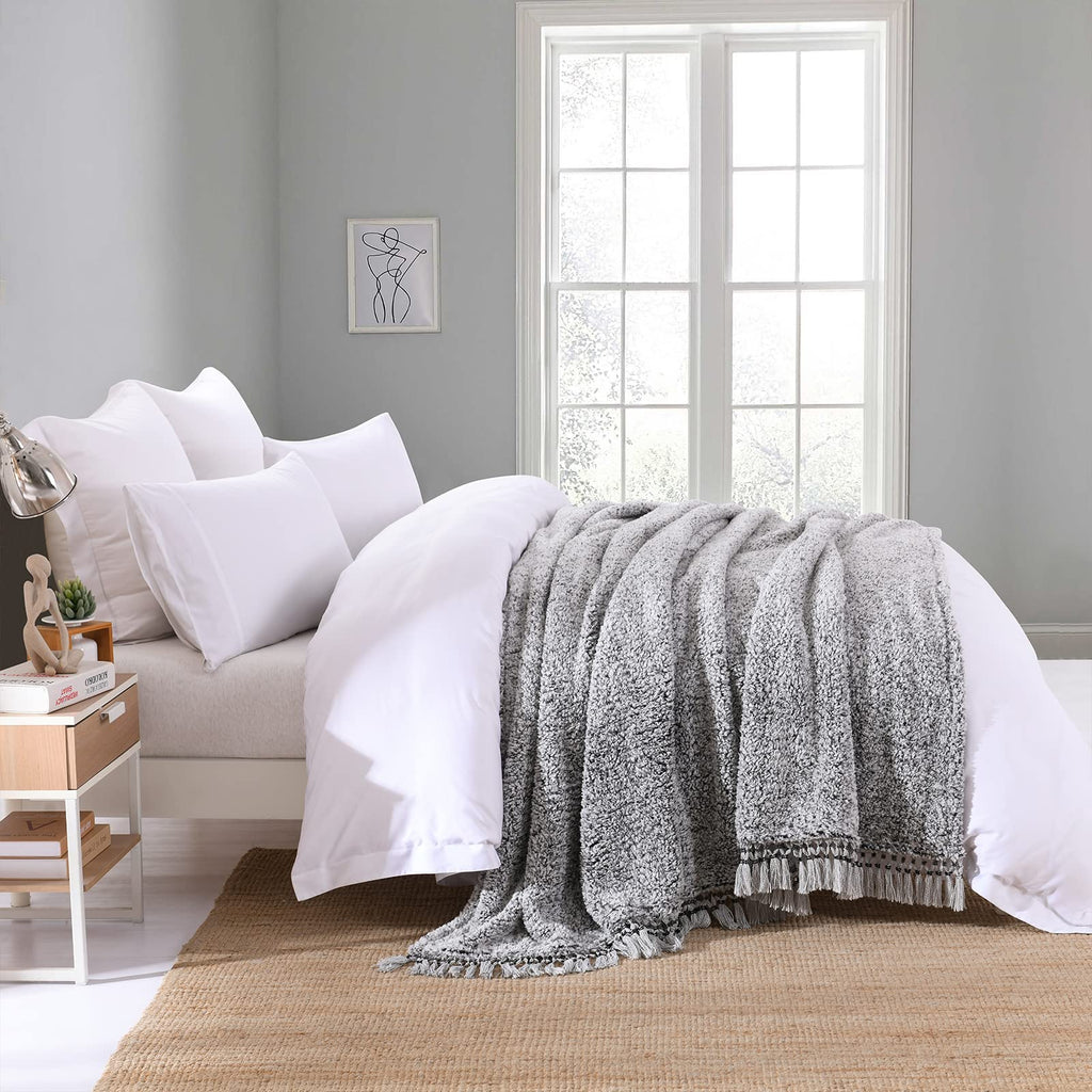 Ultra Soft Fleece Sherpa Blanket Queen Size, Lightweight Cozy Boho Bed Blanket with Decorative Tassel, Pattern
