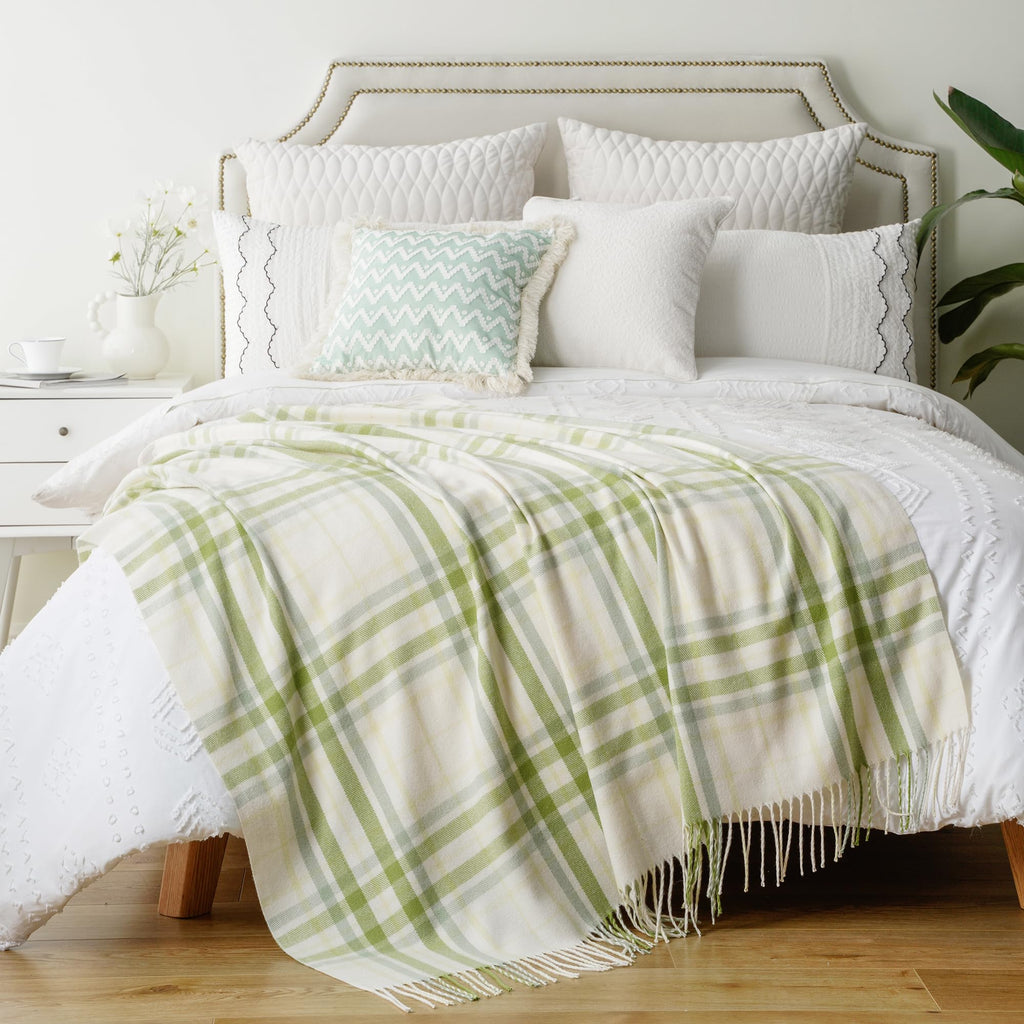 Spring Summer Plaid Throw Blanket for Couch Bed, White Green Stripe Blanket