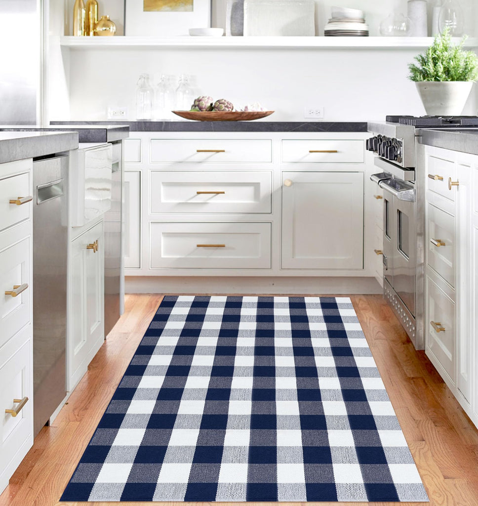 4x6 Buffalo Plaid Outdoor Rug, Washable Front Porch, Navy White
