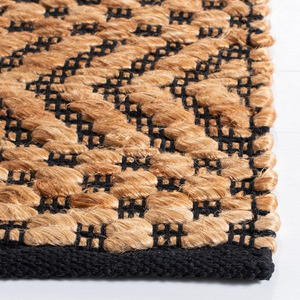 Kilim Collection Accent Rug, Natural & Black, Handmade Boho Jute, Ideal for High Traffic Areas (KLM455A)