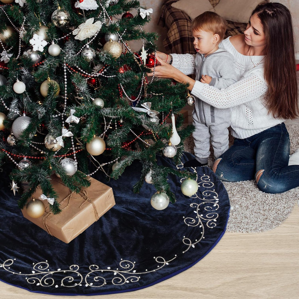 48inch Christmas Tree Skirt Navy Blue Luxury Velvet Plush Fur Skirts Baroque Tree Skirts with Gold Embroidered Pearls