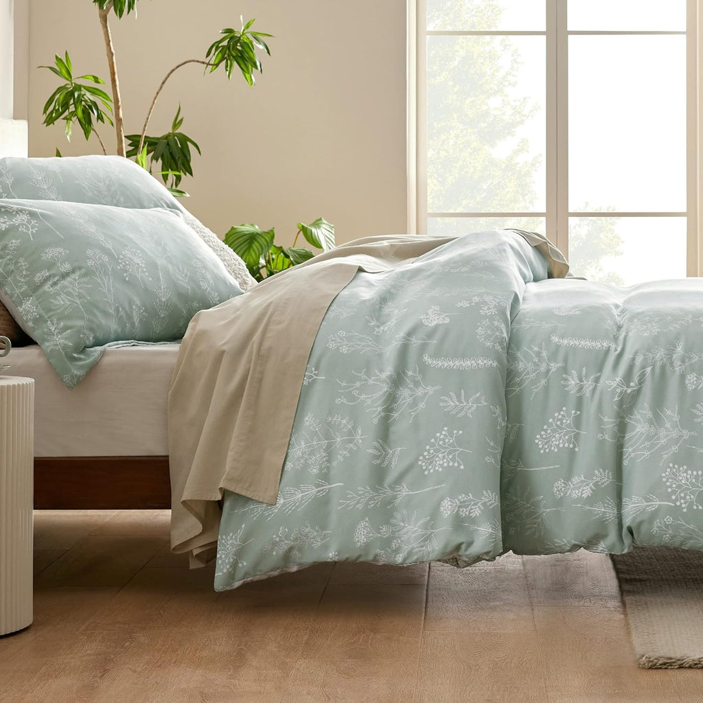 Queen Comforter Set - Sage Green Bed Set, 3 Pieces Cute Floral Bedding