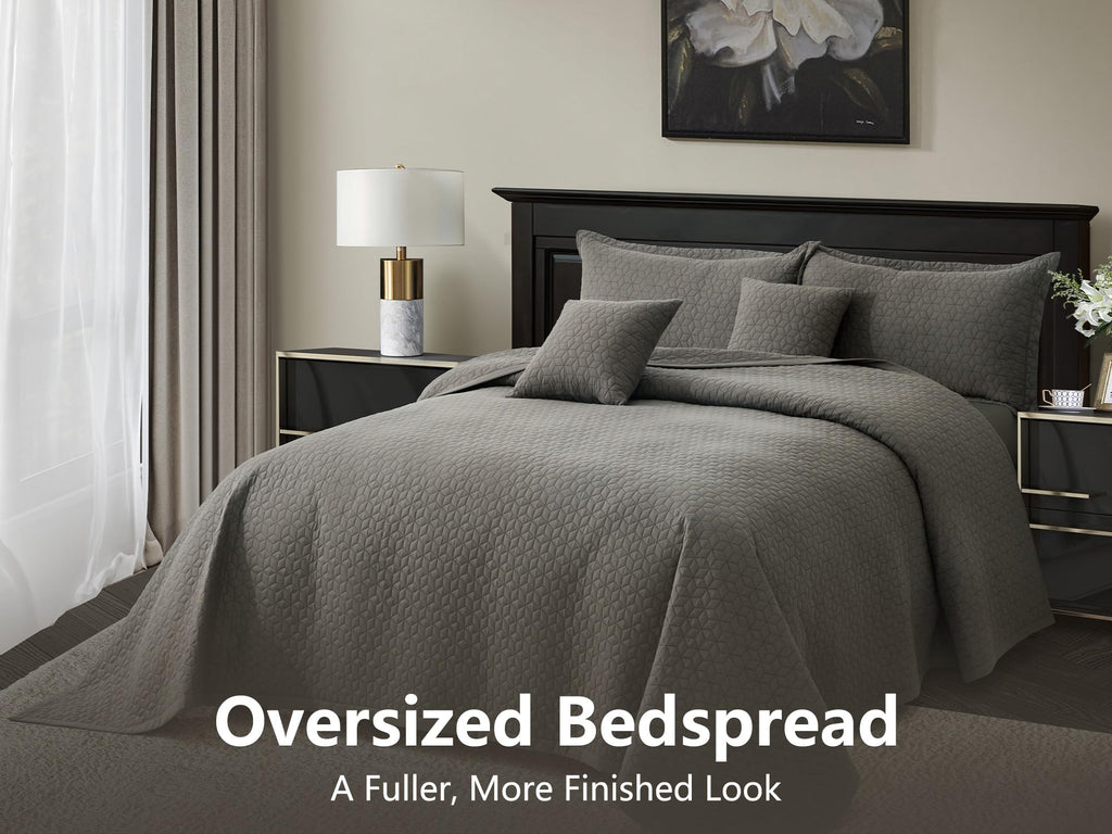 Oversized King Bedspreads 128x120, Geometric Diamond, Brown