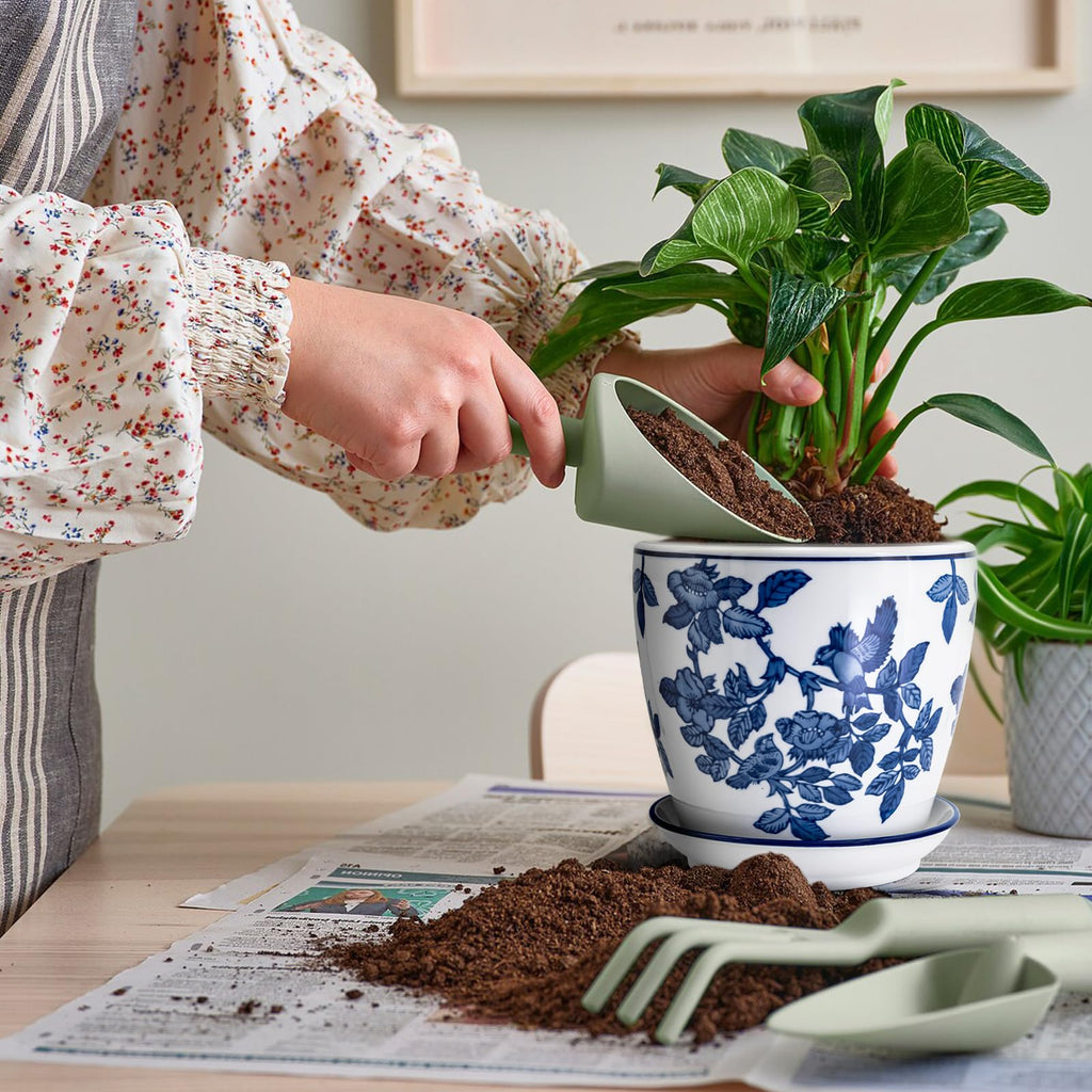 8 inch Ceramic Flower Pots, Chinoiserie Decor Ceramic Planter Plant Pots for Indoor Plants with Drainage and Saucer