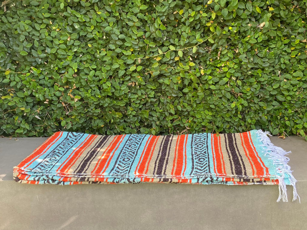 Classic Mexican Blanket, Large Authentic Woven Falsa Throw (70"x50"), Artisan Southwest Décor for Beach, Yoga