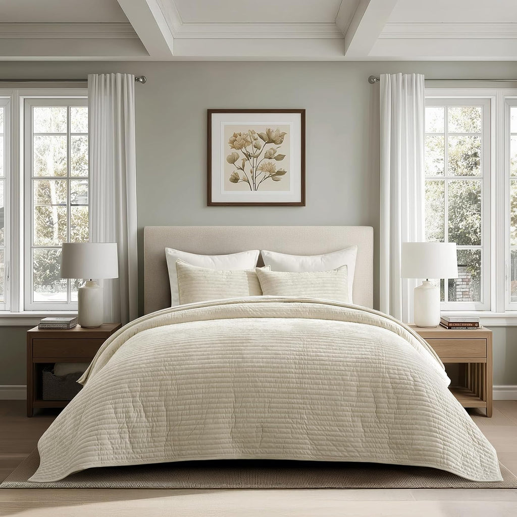 Velvet Quilt Set King, Luxurious Soft Striped Channel Bedding Set, Lightweight Velvet Comforter for All Season
