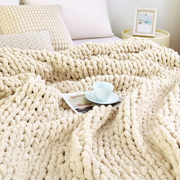 Chunky Knit Blanket Throw for Couch, 40"x50" Chunky Yarn Knitted Blankets