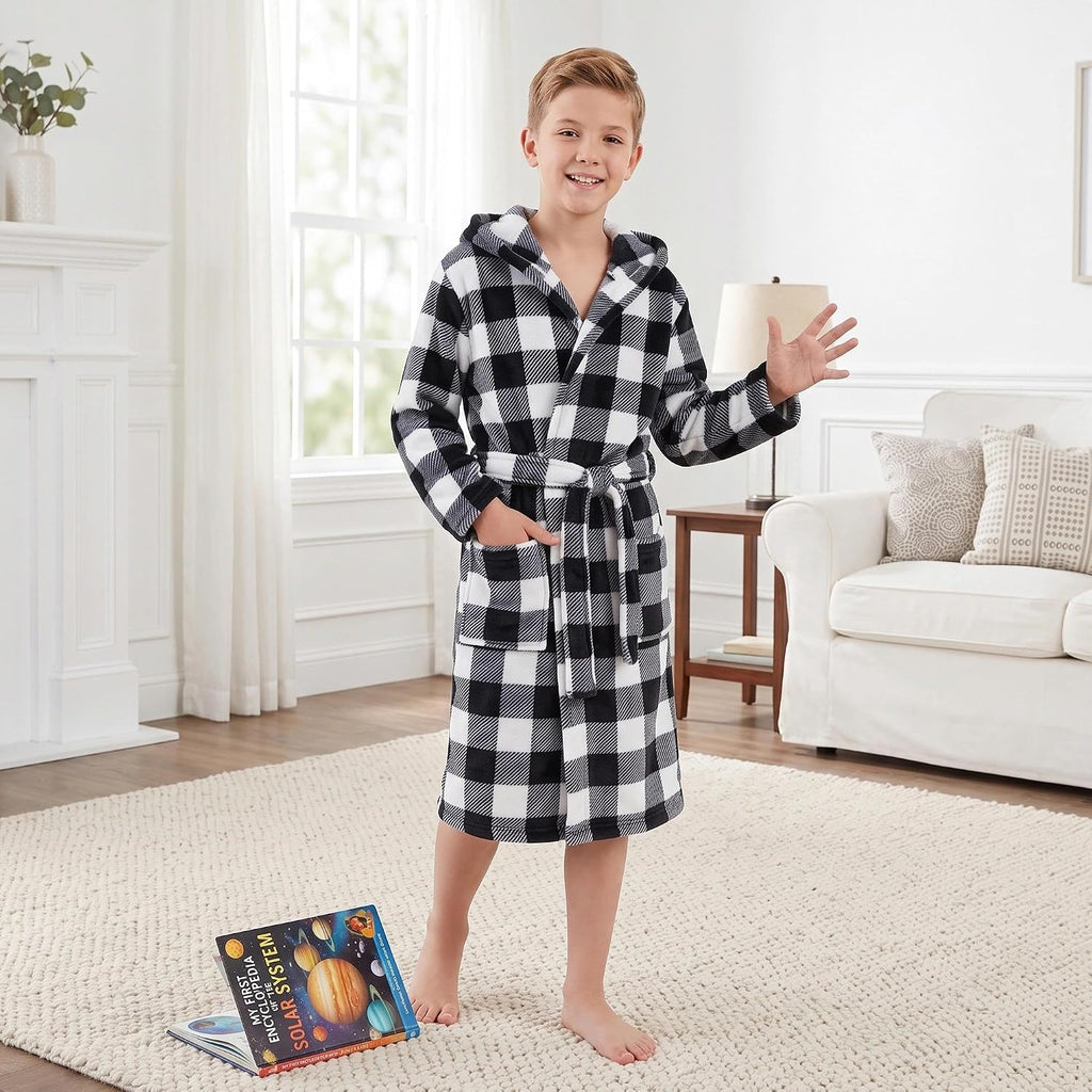 Boys Fleece Hooded Robe, Soft Print Bathrobe Kids 5-14(Black Plaid7-8)