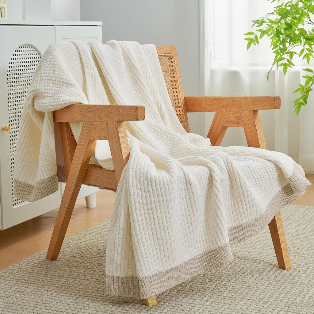 Chenille Throw Blanket, Soft Cozy Waffle Throw, Warm Yet Lightweight, Breathable All-Season Throws for Women Men