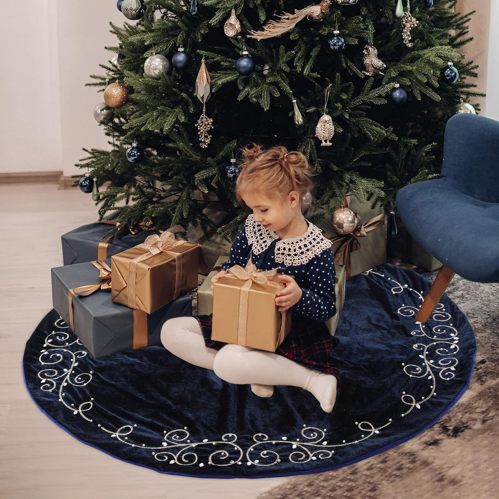 60inch Extra Large Christmas Tree Skirt Navy Blue Luxury Velvet Plush Fur Skirts Baroque Tree Skirts with Gold