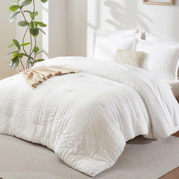 Oversized Comforter Set White Seersucker 7 Pieces 98x98 Bed in a Bag Comforter Set with Sheets