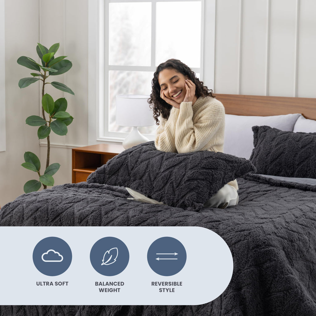 Sherpa & Velvetloft Comforter Set, Luxuriously Warm Fleece Reversible Microfiber Plush Bedding Set with 1