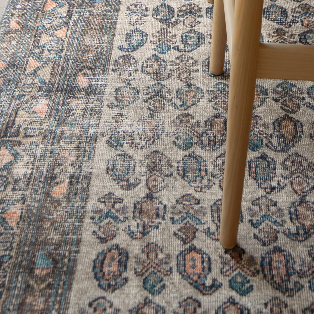 Humble Cypress Ivory Cream Accent Rug - Persian-inspired design