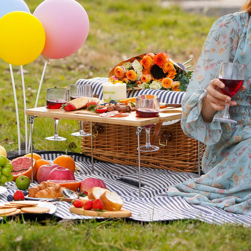 Wicker Picnic Basket for 4 with Wine Table - Stripe