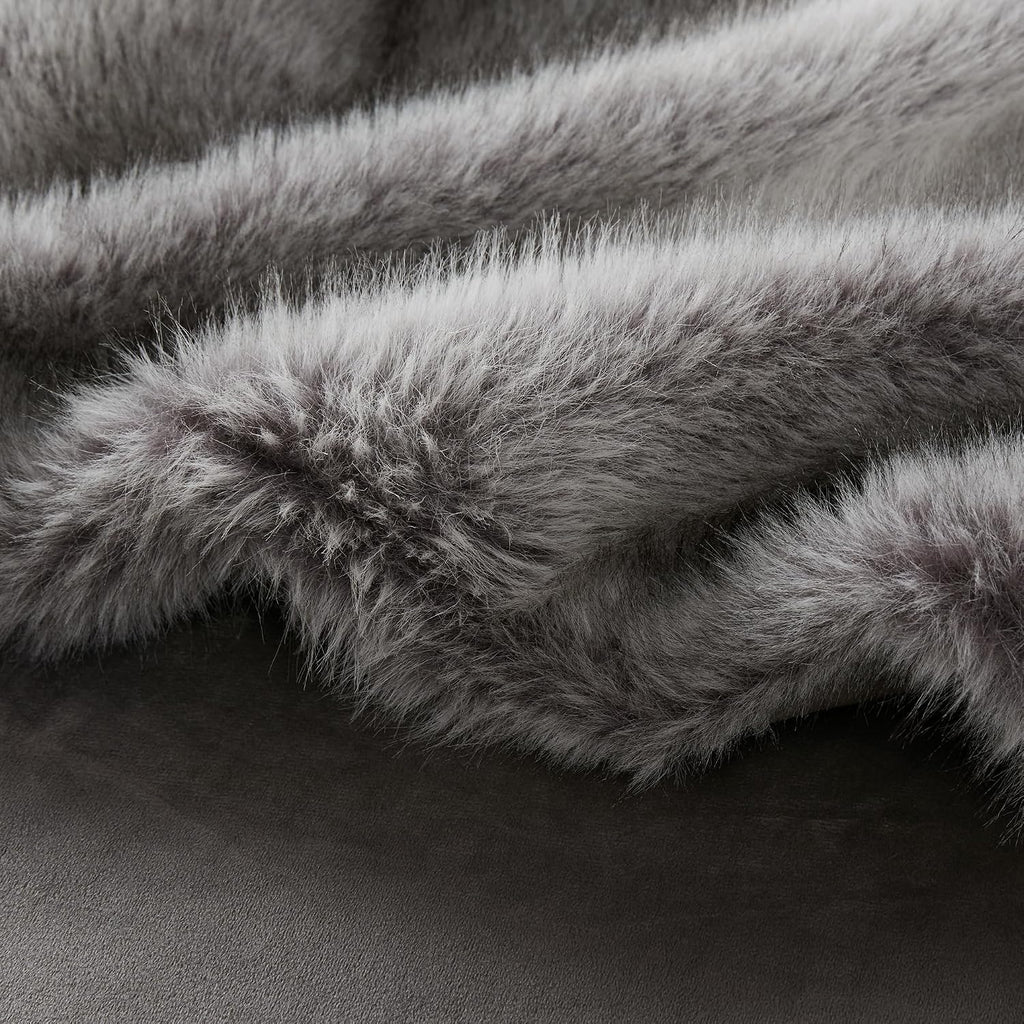 Soft Faux Fur Throw Blanket, Luxury Fluffy Grey Blankets for Couch Bed Decoration, Thick Heavy & Puzzy Throws