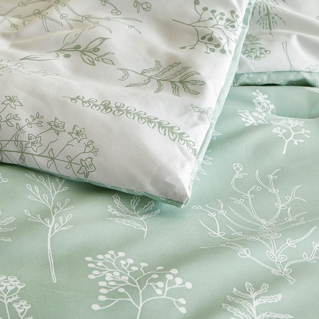 Queen Comforter Set - Sage Green Bed Set, 3 Pieces Cute Floral Bedding