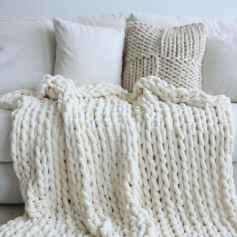 Chenille Chunky Knit Blanket Throw （40×50 Inch）, Handmade Warm & Cozy Blanket Couch, Bed, Home Decor, Soft Breathable