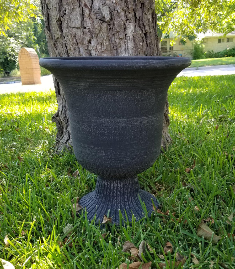 Trading Endura Clay Modena Urn Planter