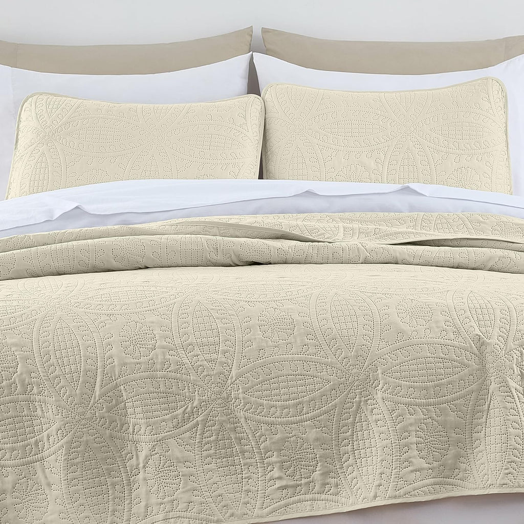 3-piece Oversized Bedspread Coverlet Set (King, Ivory)