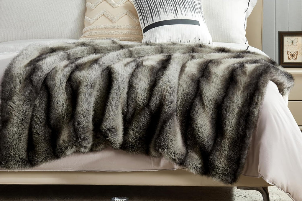 High-end Premium Fuzzy Faux Wolf Fur Throw Blanket 50" x 60", Luxury Cozy Accent Thick Animal Skin Fluffy Fox Blanket