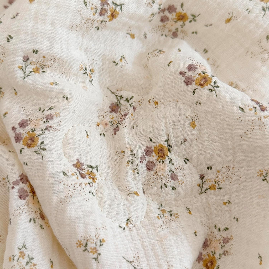 Muslin Baby Quilt for Girls Boys Quilted Blanket 2 Layers Gauze Cotton Baby Blanket Nursery Bed Blanket Shower Gift