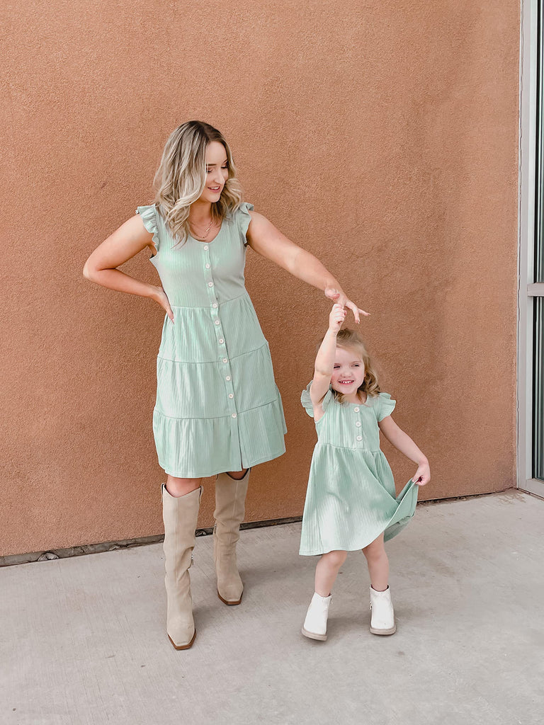 Matching Family Dresses Cotton Ruffle Decor Mommy and Me Matching Dress Mint Green