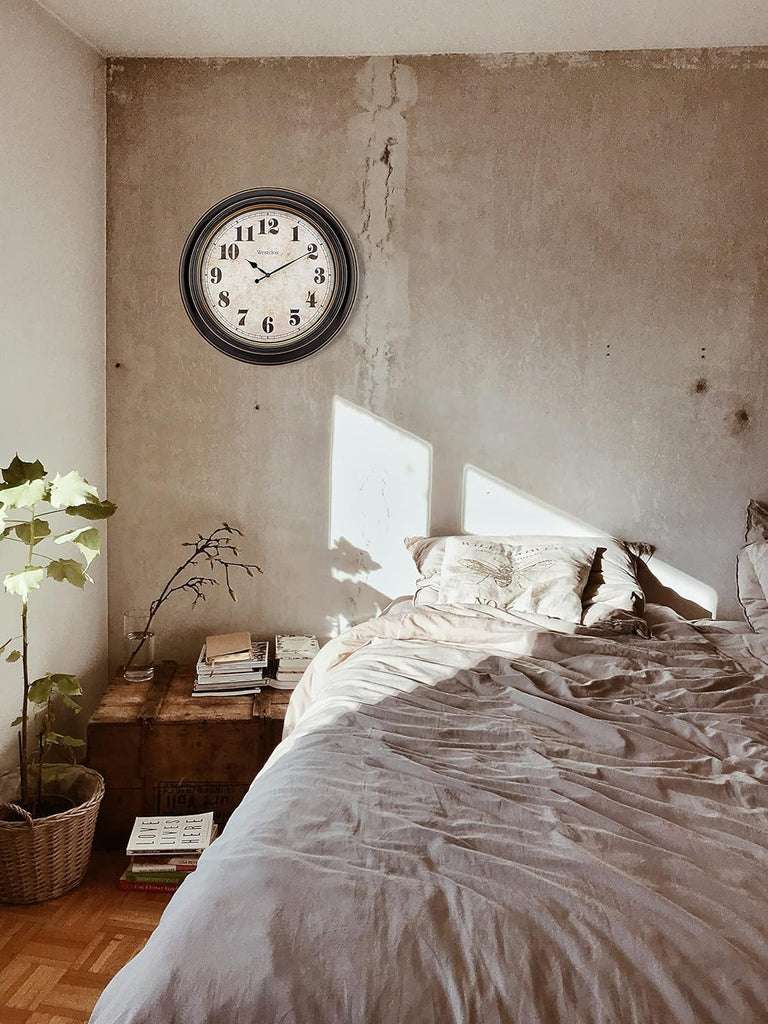 Westclox Traditional Large Wall Clock Battery-Operated Clock for Living Room, Bedroom