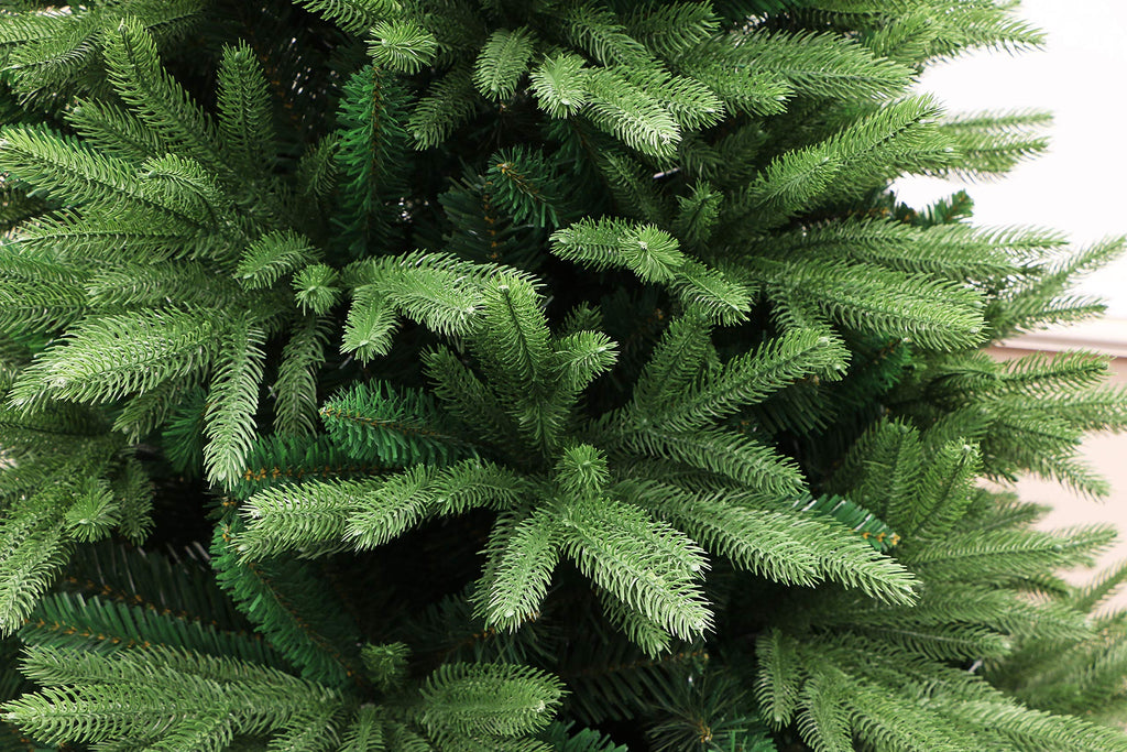 Evergreen Valley Fraser Fir Christmas Tree (6ft Pre-lit)