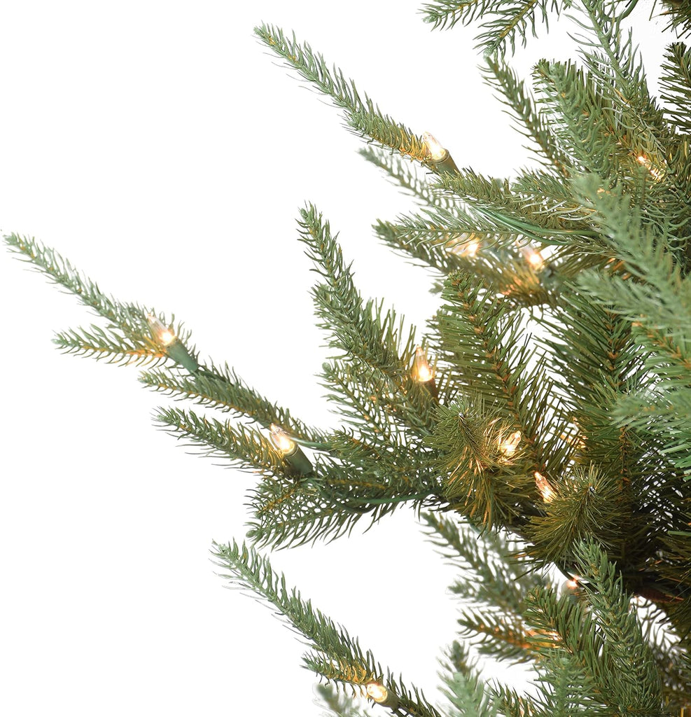 Pre-Lit 7.5' Hillside Spruce Artificial Christmas Tree with 450 Lights, Green