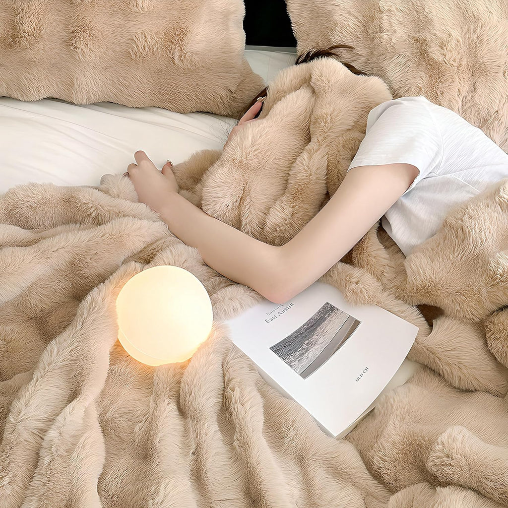 Camel Fleece Throw Blanket for Couch Faux Fur Throw Blanket Fluffy Blankets and Throws for Bed, Sofa, Office, Camping