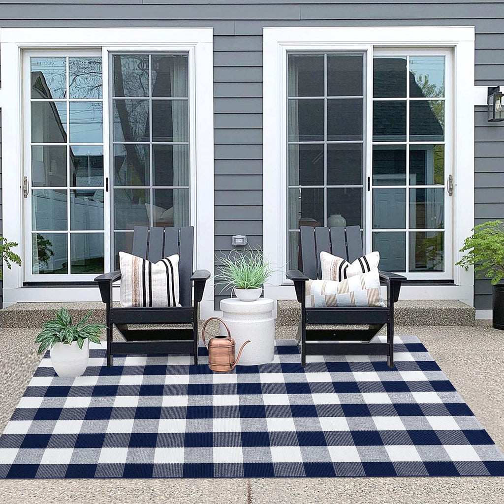 4x6 Buffalo Plaid Outdoor Rug, Washable Front Porch, Navy White