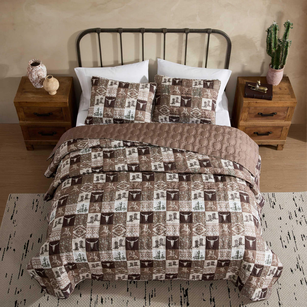 Quilt Set with Matching Shams, Soft & Reversible Bedding for Year Round Comfort, Fall Western Patch Brown