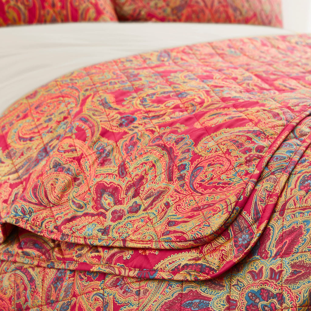 Boho Paisley Print Luxury Quilt and Shams Bedding Set Bohemian Damask Medallion Bedspread Egyptian Cotton