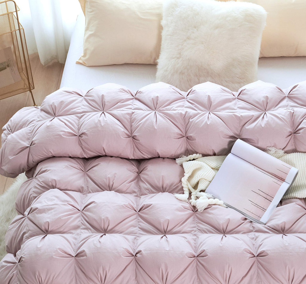 All Seasons Soft Arrow Pleated Goose Down Comforter, 1200 Thread Count 100% Egyptian Cotton Down Proof Fabric 750+