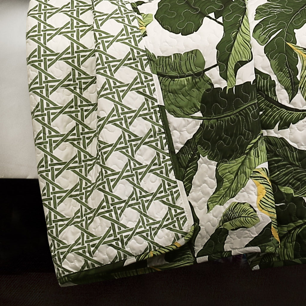 Tropical Paradise Reversible Quilt 5 Piece Set Green - Coastal Bedding Set Quilt - Beach Decor - Green