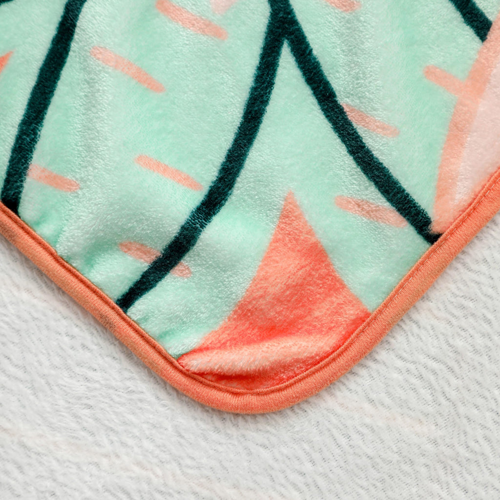 Boho Floral Flannel Fleece King Size Blanket - Soft, Warm & Lightweight Fuzzy Blanket for Couch, Bed, or Sofa Decor