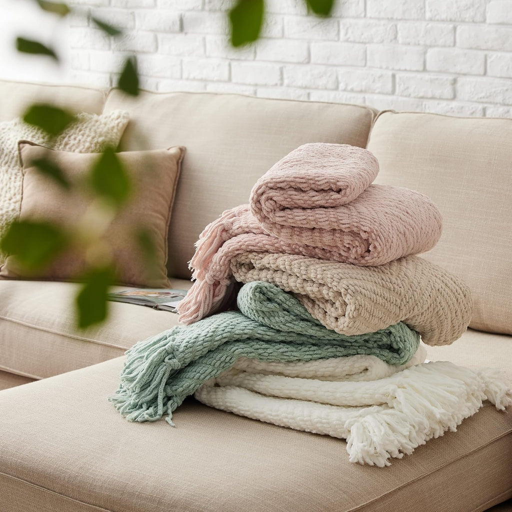 Spring Throw Blankets, Warm Decorative Boho Throw with Tassels, Light Pink, 50x60 Inches