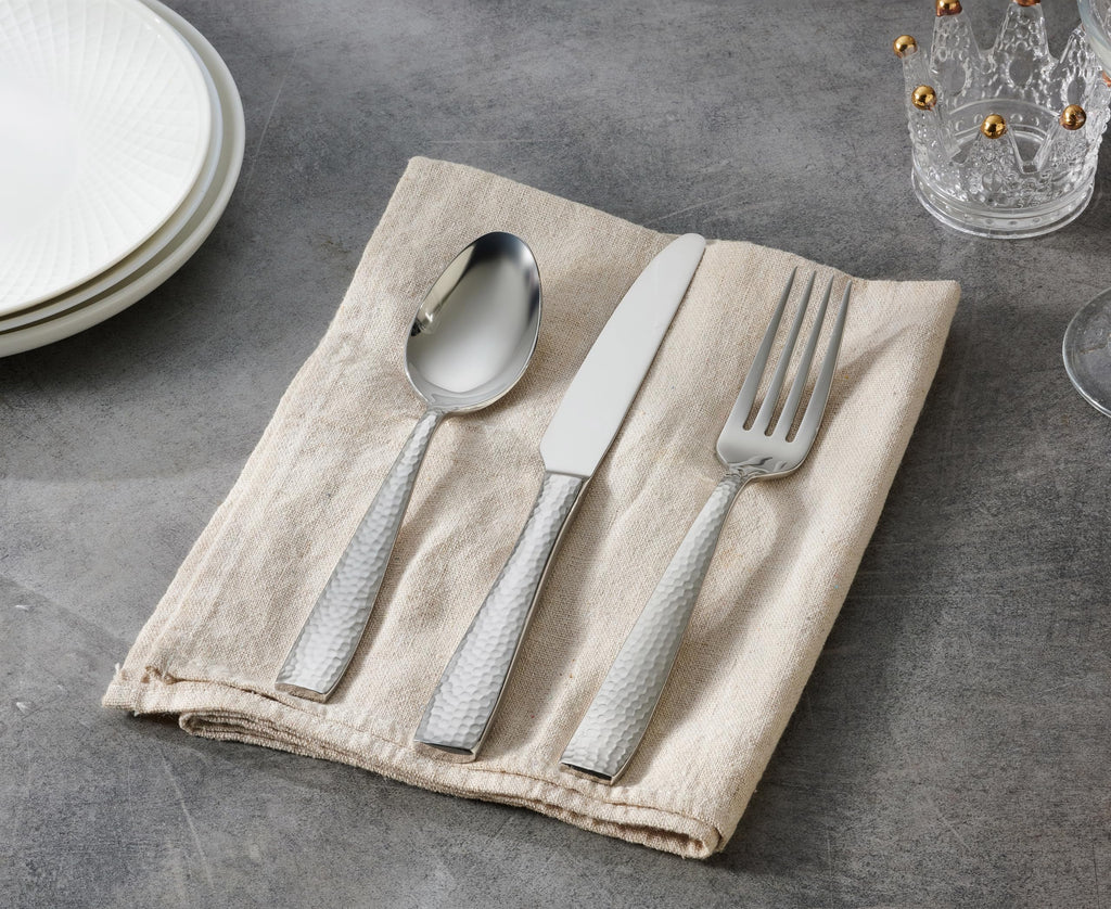 Hammered Stainless Steel 18/10 Flatware Silverware Set, Service for 4 (20-Piece Set)